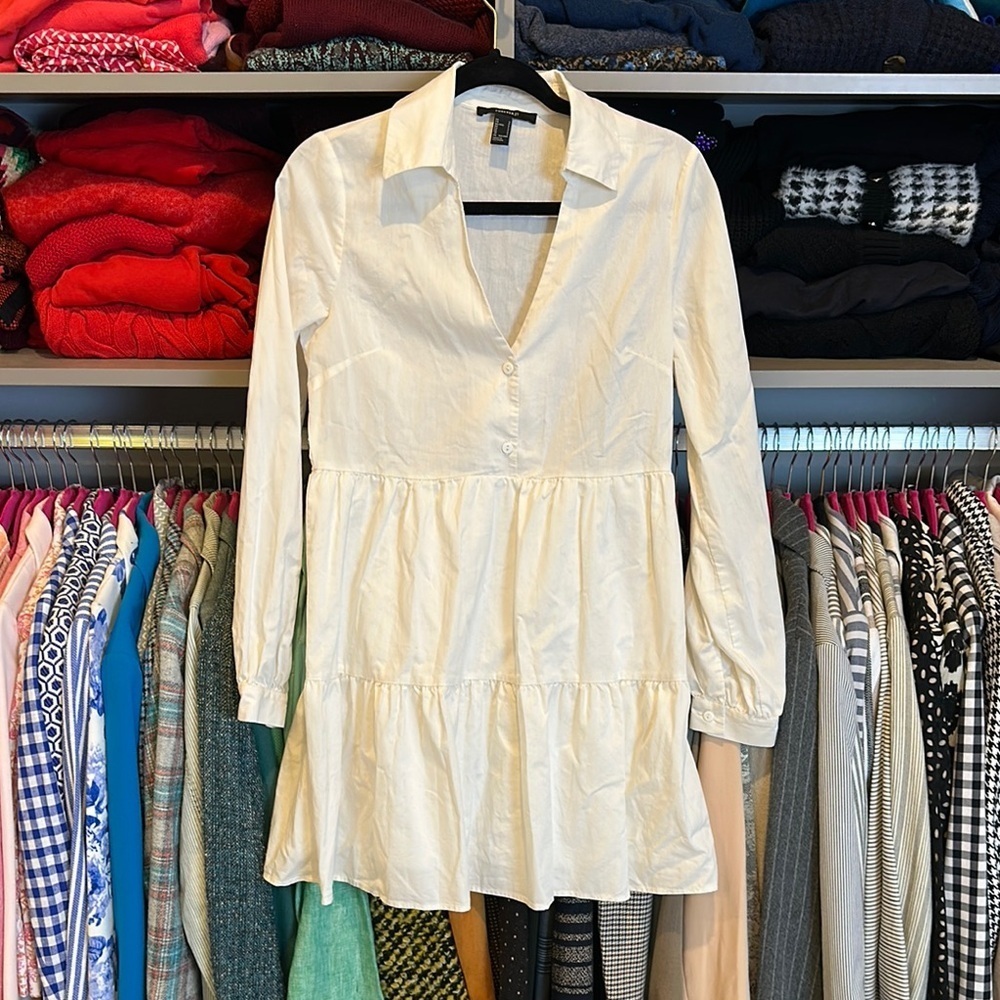 Forever 21 white long sleeve button front v neck dress size S